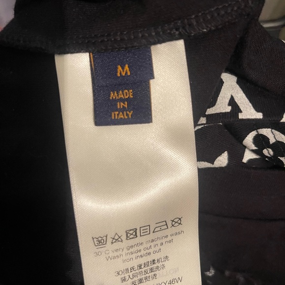 Louis Vuitton Monogram TShirt Size Medium Men - Picture 2 of 4